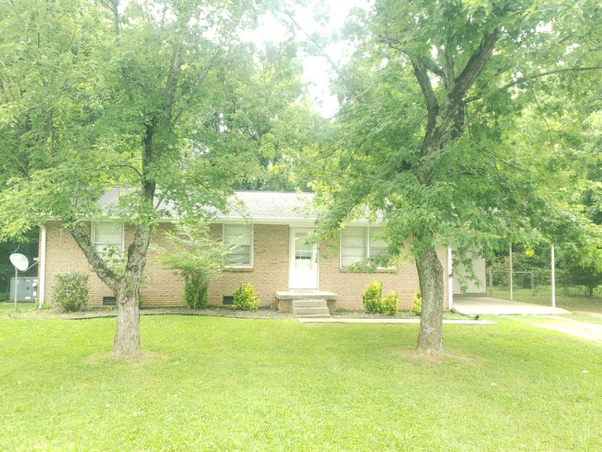 House for rent at 206 Highland Ave, Smyrna, TN 37167