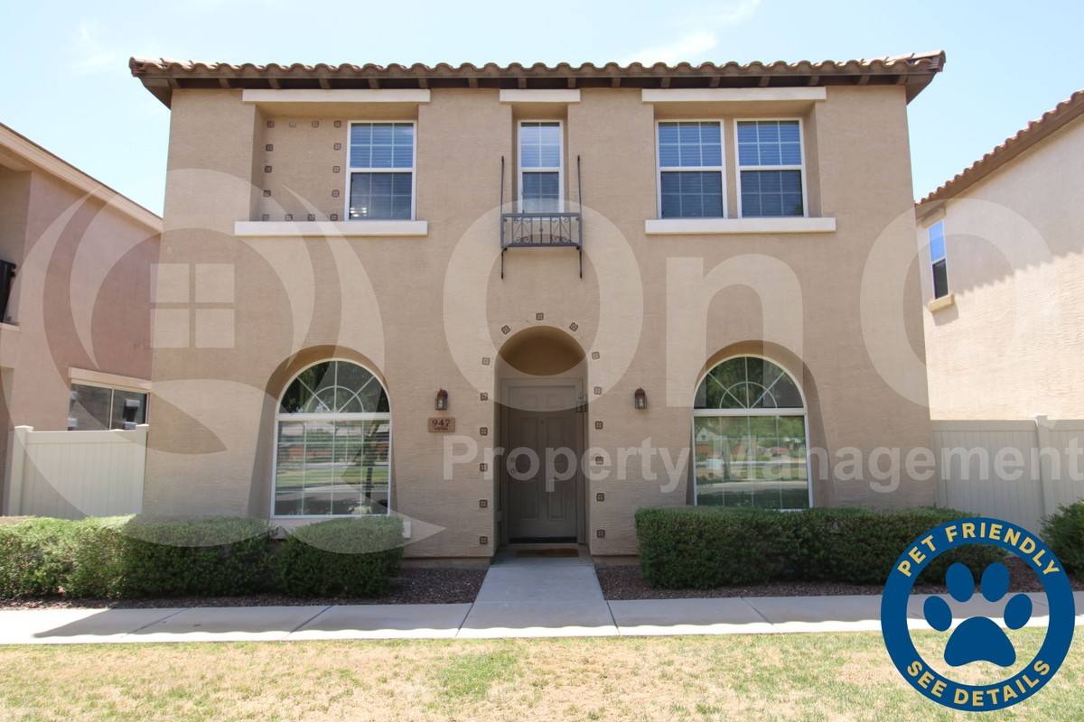 House for rent at 947 S Utilis Dr, Gilbert, AZ 85296