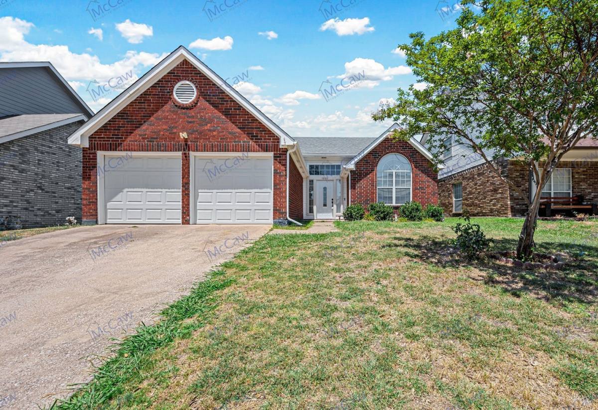 House for rent at 10116 Long Rifle Dr, Fort Worth, TX 76108