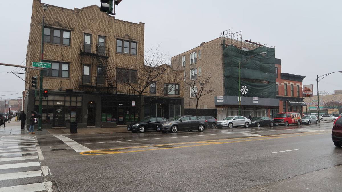House for rent at 1404 N Ashland Ave #1, Chicago, IL 60622