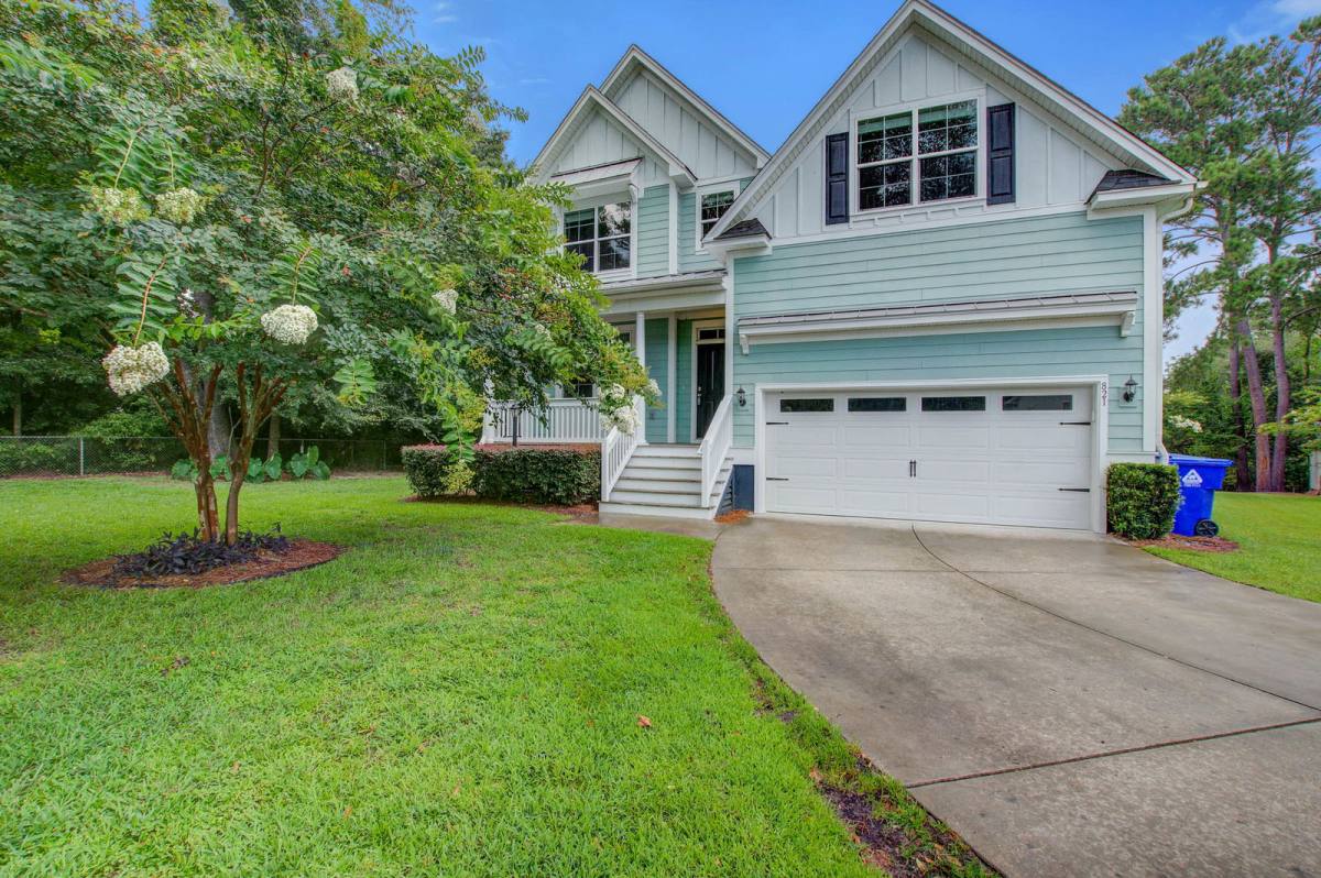 House for rent at 821 Riverton Way, Charleston, SC 29412