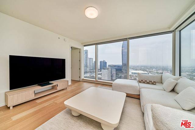 Condo for rent at 889 Francisco St #3006, Los Angeles, CA 90015