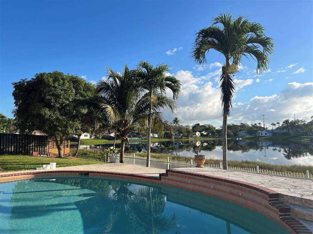 House for rent at 5020 SW 120th Ave, Fort Lauderdale, FL 33330