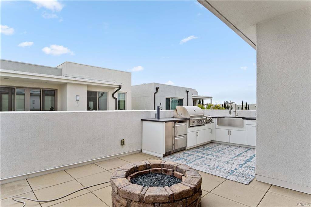 House for rent at 5533 Palm Dr, Hawthorne, CA 90250