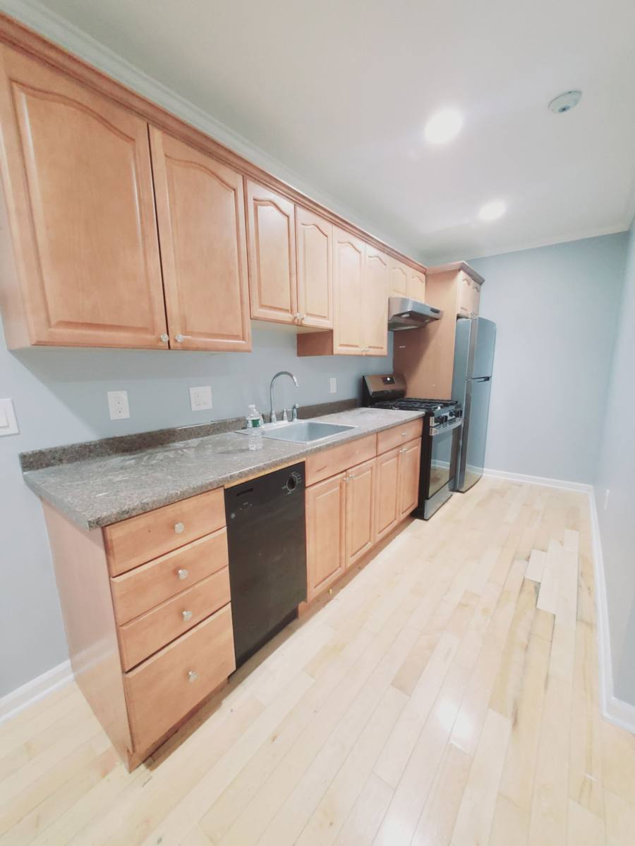 House for rent at 211 Main St #3, Stamford, CT 06901