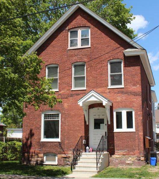 Apartment for rent at 18 Monroe St #A, Burlington, VT 05401