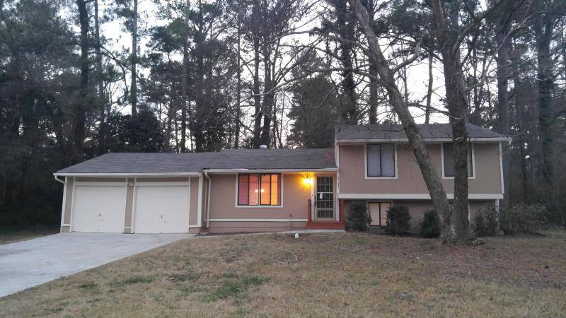 House for rent at 3731 Bramblevine Circle, Lithonia, GA 30038