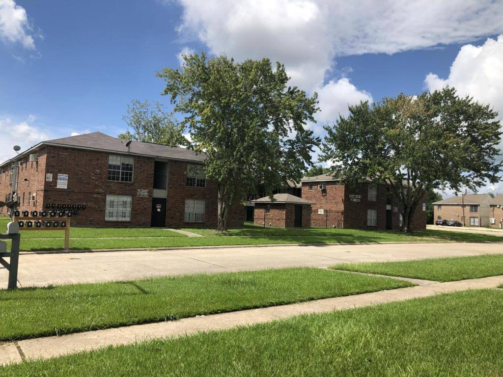 Apartment for rent at 8122 Ned Ave #V, Baton Rouge, LA 70820
