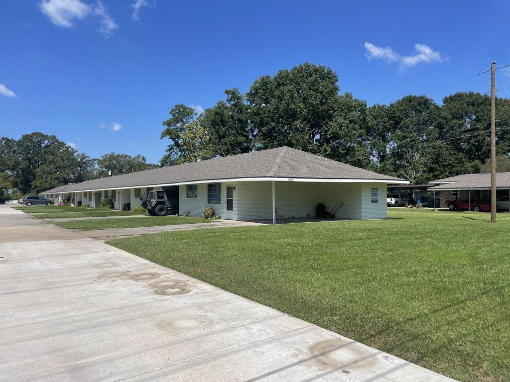 Apartment for rent at 12513 Forrest Braud Lane #9, Gonzales, LA 70737