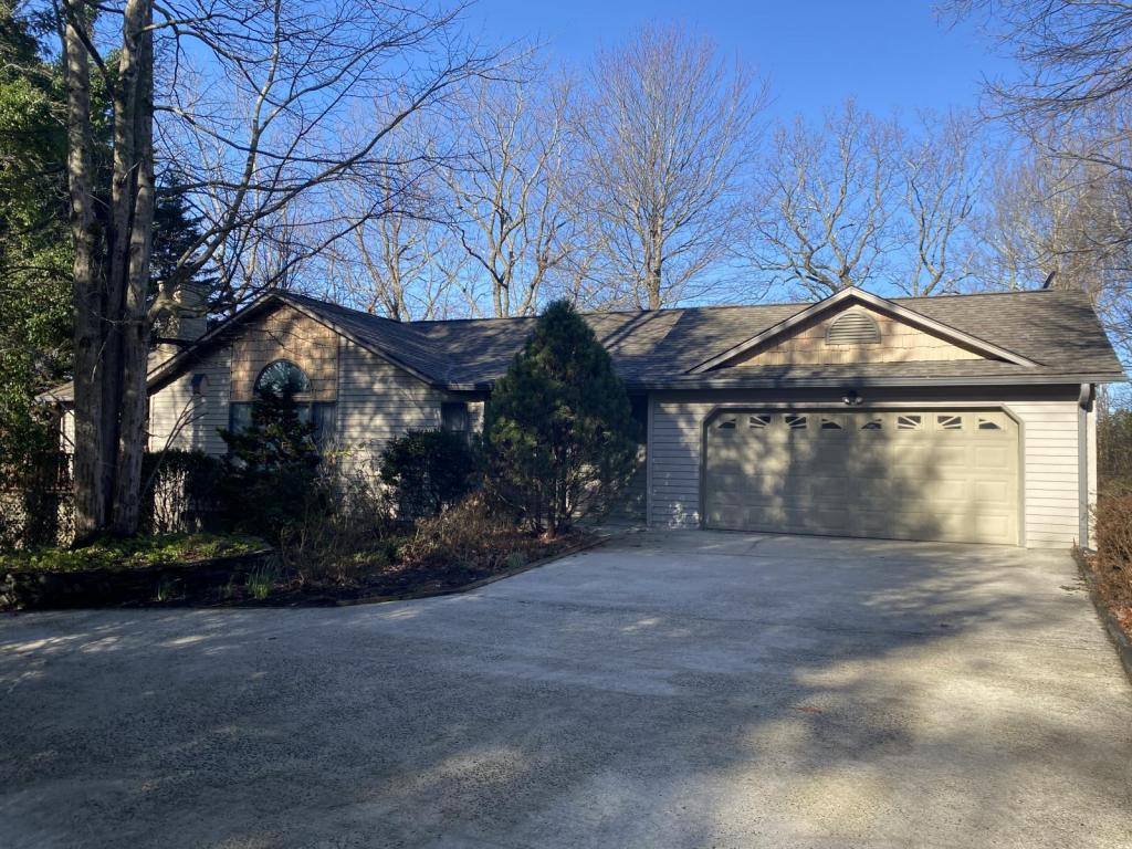 House for rent at 118 Tlvdatsi Dr, Brevard, NC 28712
