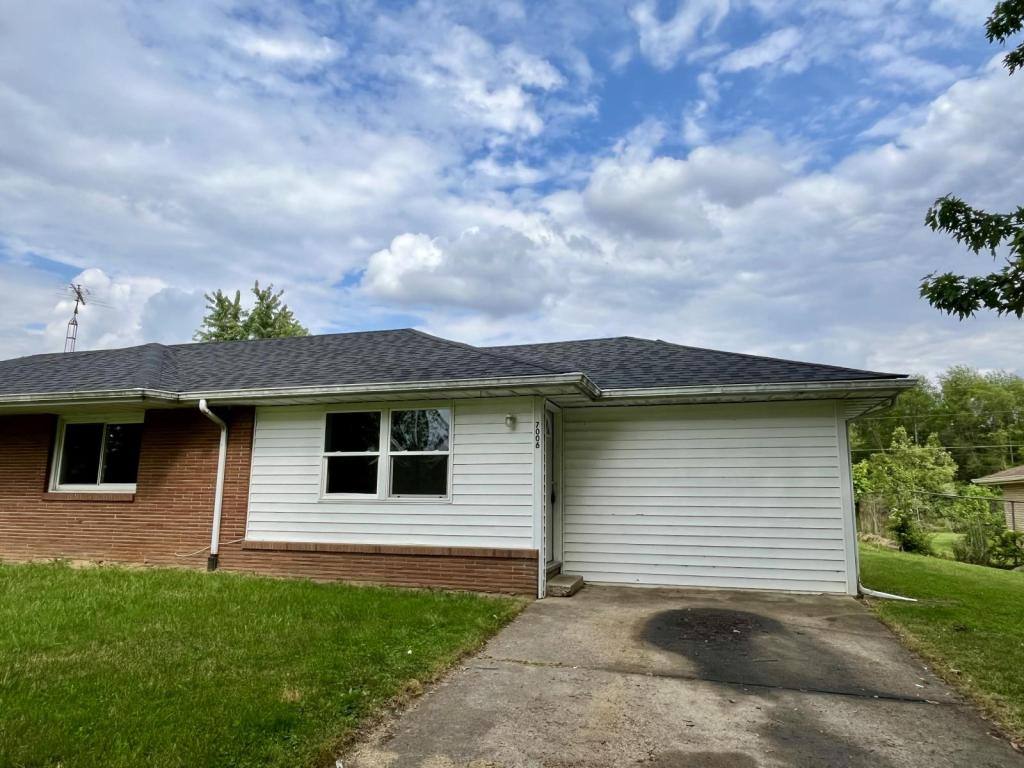 House for rent at 7006 S Hibiscus Dr, Muncie, IN 47302