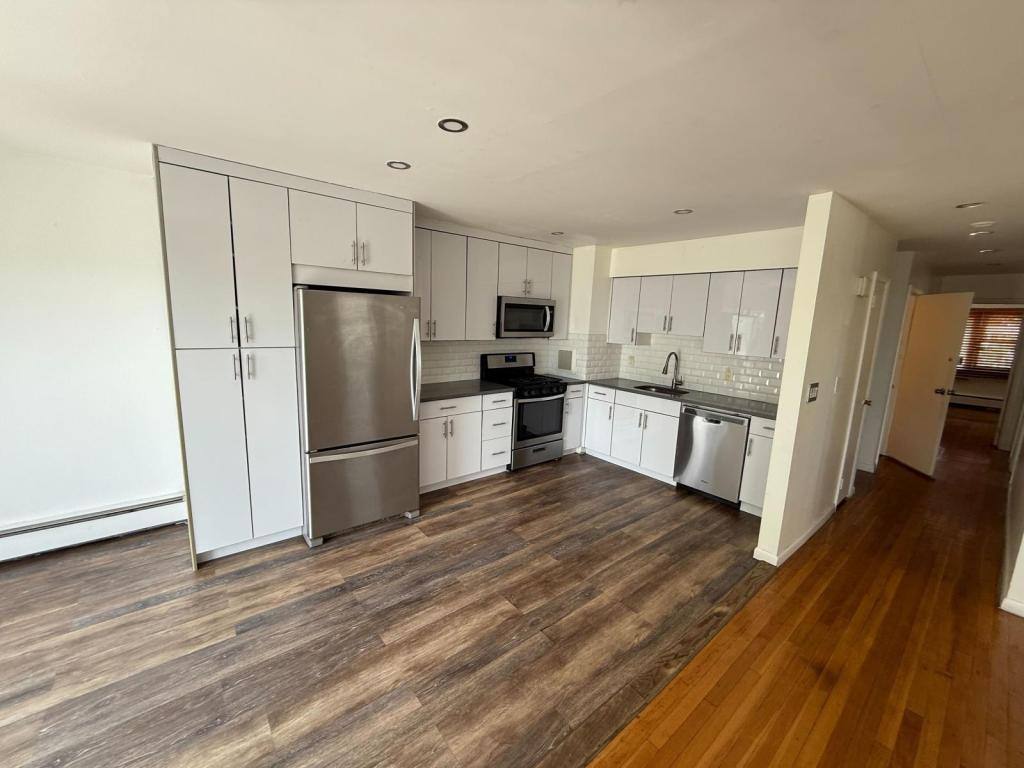 Apartment for rent at 72 Edgewood Ave, Yonkers, NY 10701