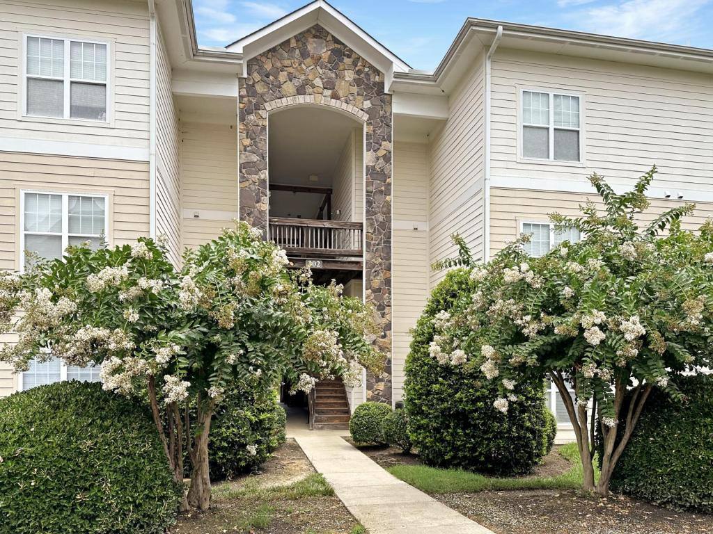 Condo for rent at 302 Campus Walk Trail, Elon, NC 27244