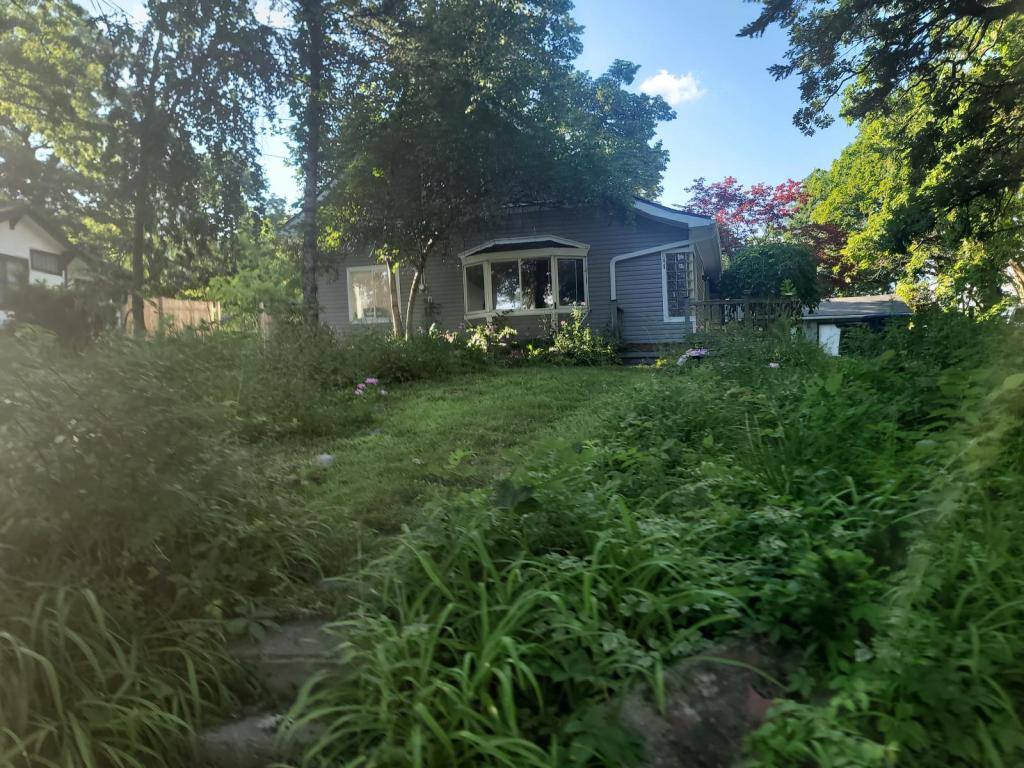 House for rent at 2701 Hickman Rd, Des Moines, IA 50310