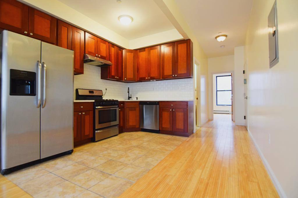 House for rent at 1437 Pacific St, Brooklyn, NY 11216