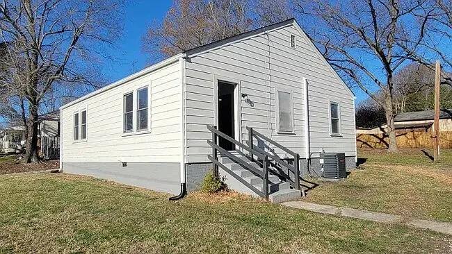 Townhouse for rent at 705 Windsor Dr, Burlington, NC 27215