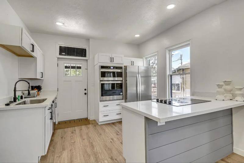Apartment for rent at 259 E 800 S #259 A, Salt Lake City, UT 84111