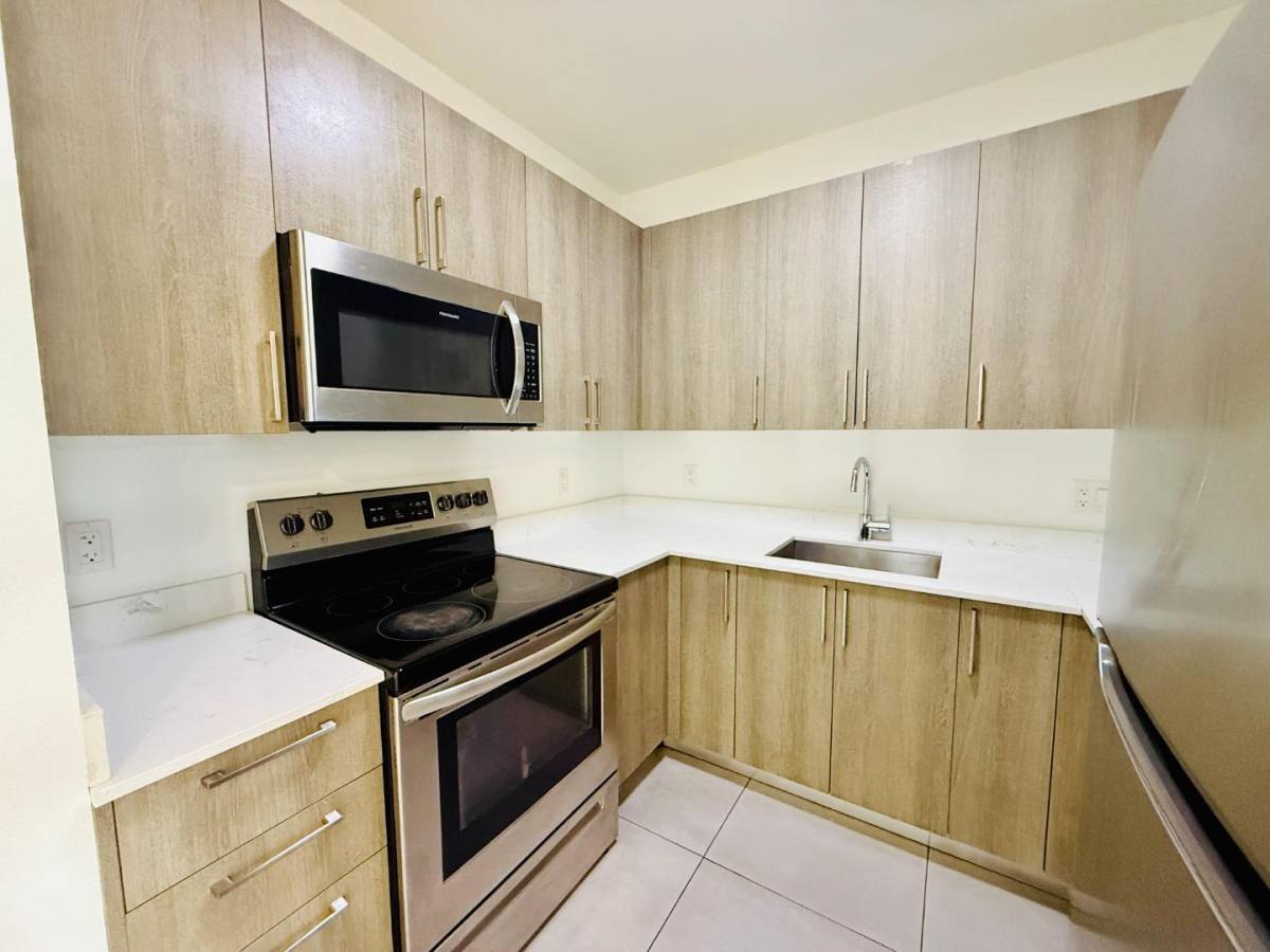 Apartment for rent at 1295 W 69 St #204, Hialeah, FL 33014