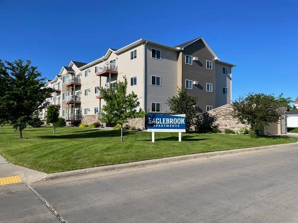Apartment for rent at Eaglebrook, 5450 26th St S, Fargo, ND 58104