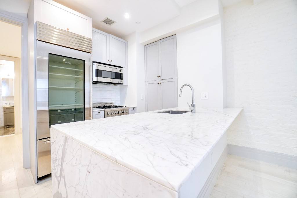 Apartment for rent at 43 W 27th St, New York, NY 10001