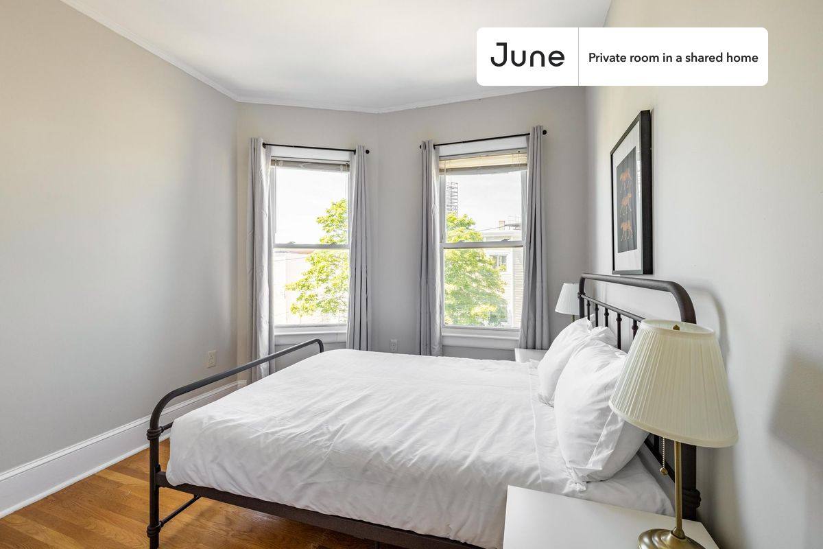 Apartment for rent at 21 Rossmore St, Somerville, MA 02143