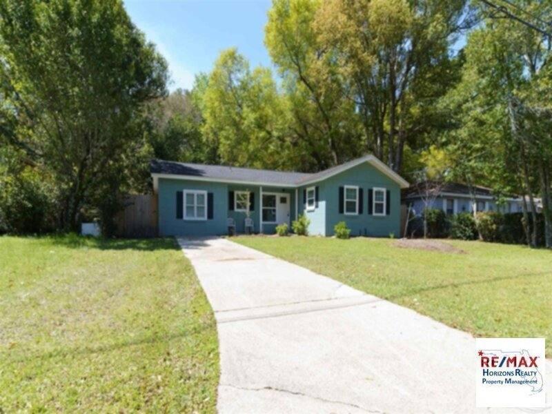 House for rent at 4513 Versailles Dr, Pensacola, FL 32505