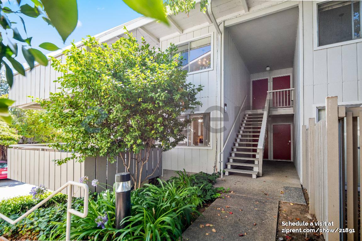Apartment for rent at 255 S Rengstorff Ave #15, Mountain View, CA 94040