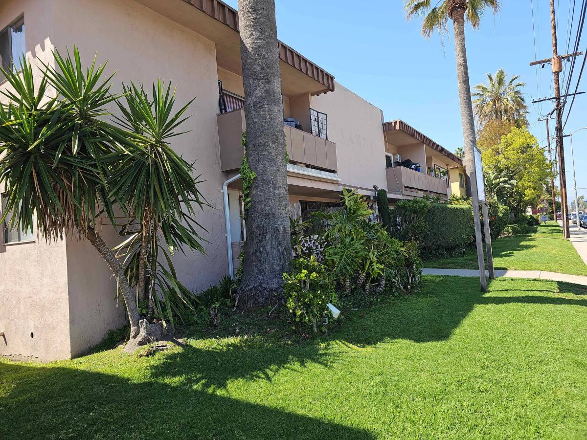 Apartment for rent at 5443 Sepulveda Blvd #7, Van Nuys, CA 91411