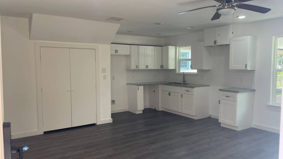 Townhouse for rent at 2320 Wavell St, Houston, TX 77088