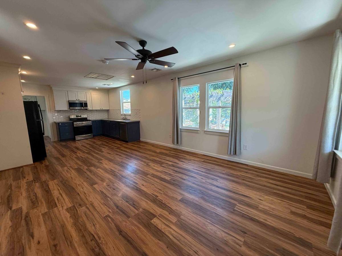 House for rent at 400 Todhunter Ave, West Sacramento, CA 95605