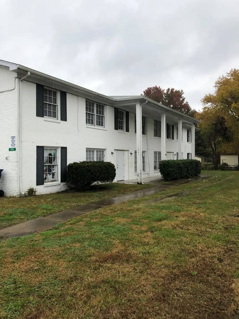 Apartment for rent at 1721 Tempest Way, Louisville, KY 40216