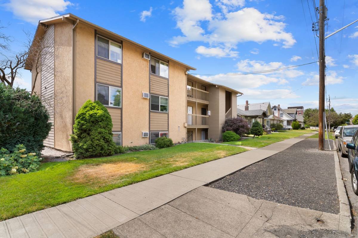 Apartment for rent at 1036 E Desmet Ave, Spokane, WA 99202