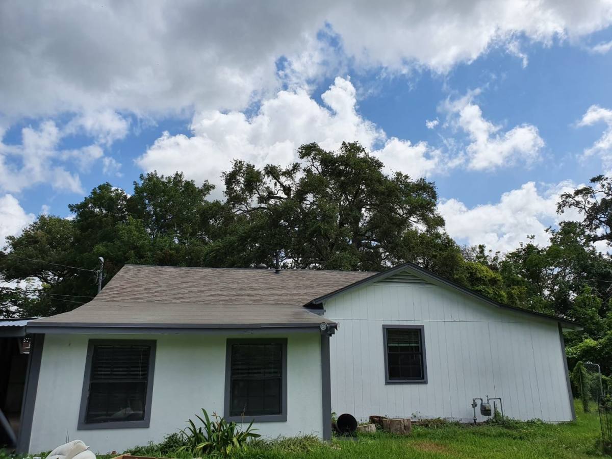 Apartment for rent at 1272 Pecan St, Clute, TX 77531