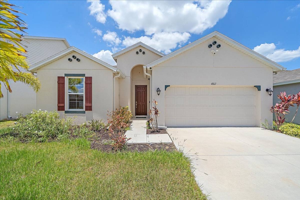 House for rent at 4807 Windy Hammock Way, Palmetto, FL 34221
