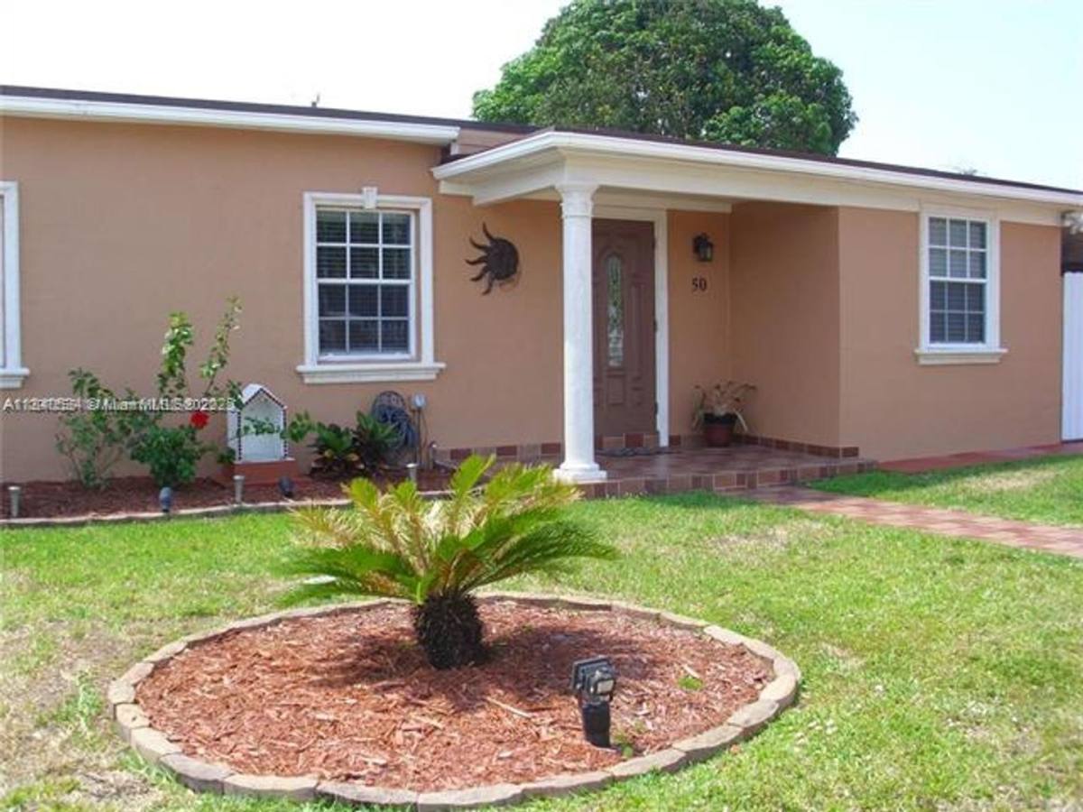 House for rent at 50 E 43rd St, Hialeah, FL 33013