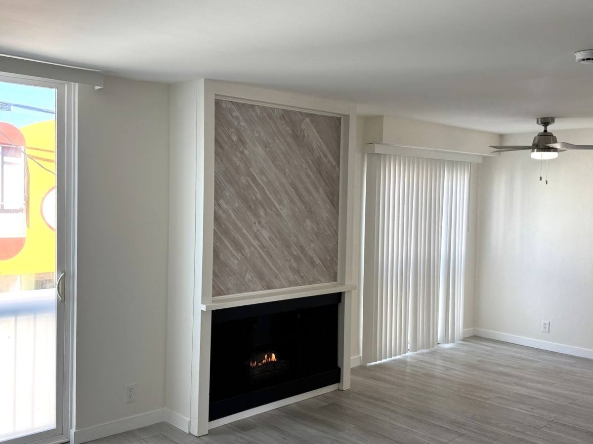 Apartment for rent at 6511 Pacific Ave, Playa Del Rey, CA 90293