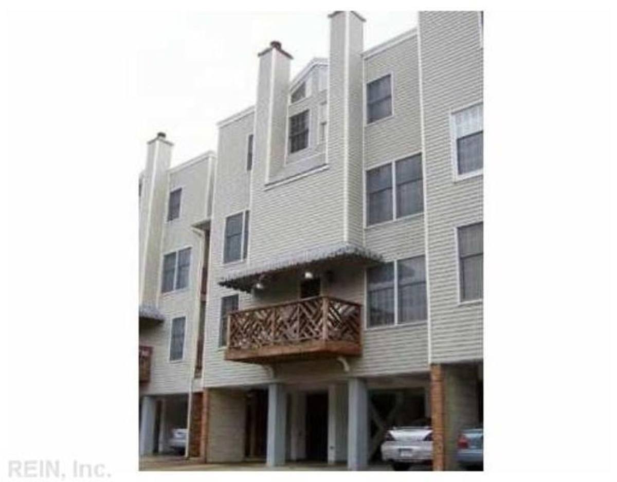 Condo for rent at 1301 Hampton Blvd, Norfolk, VA 23517