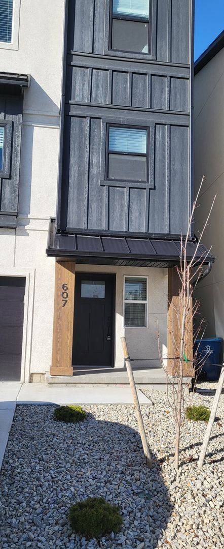 Townhouse for rent at 607 E 360 S, American Fork, UT 84003