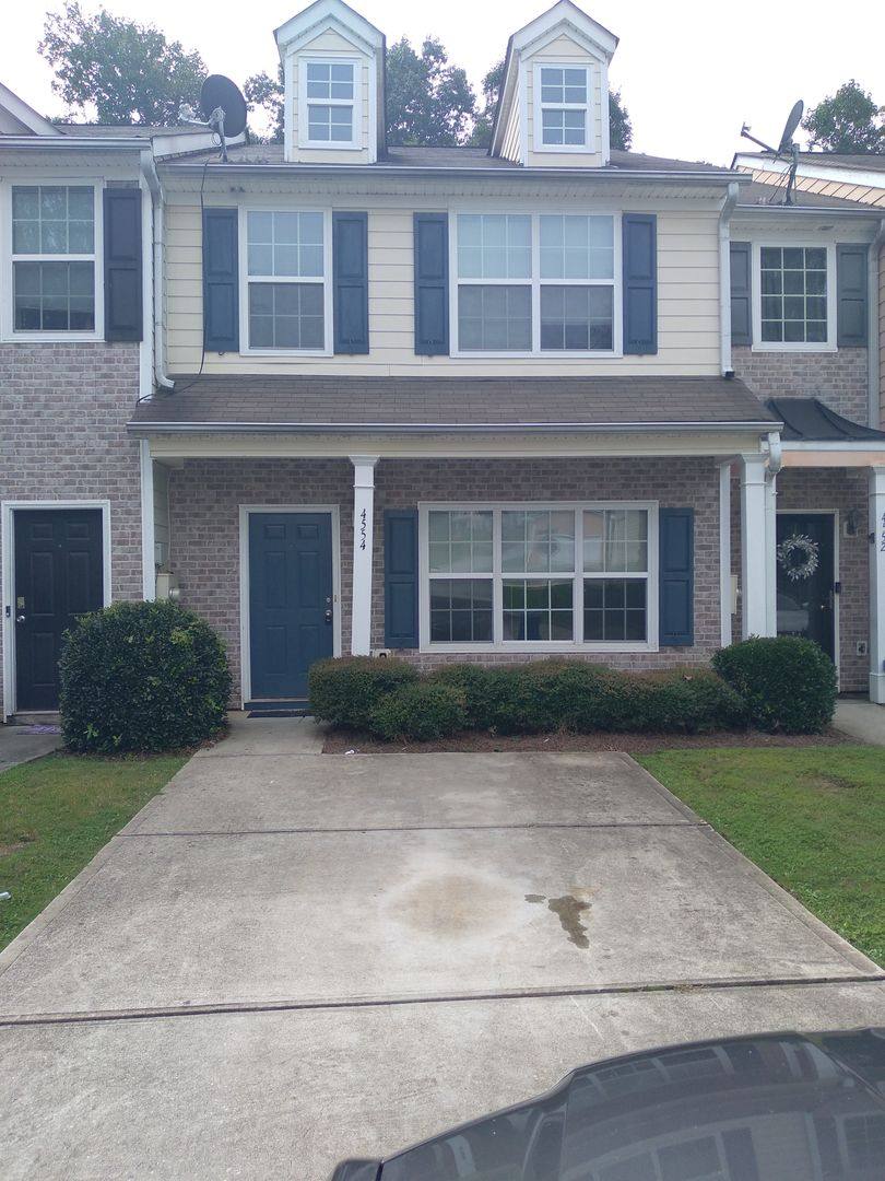 House for rent at 4554 Parkway Circle, Atlanta, GA 30349