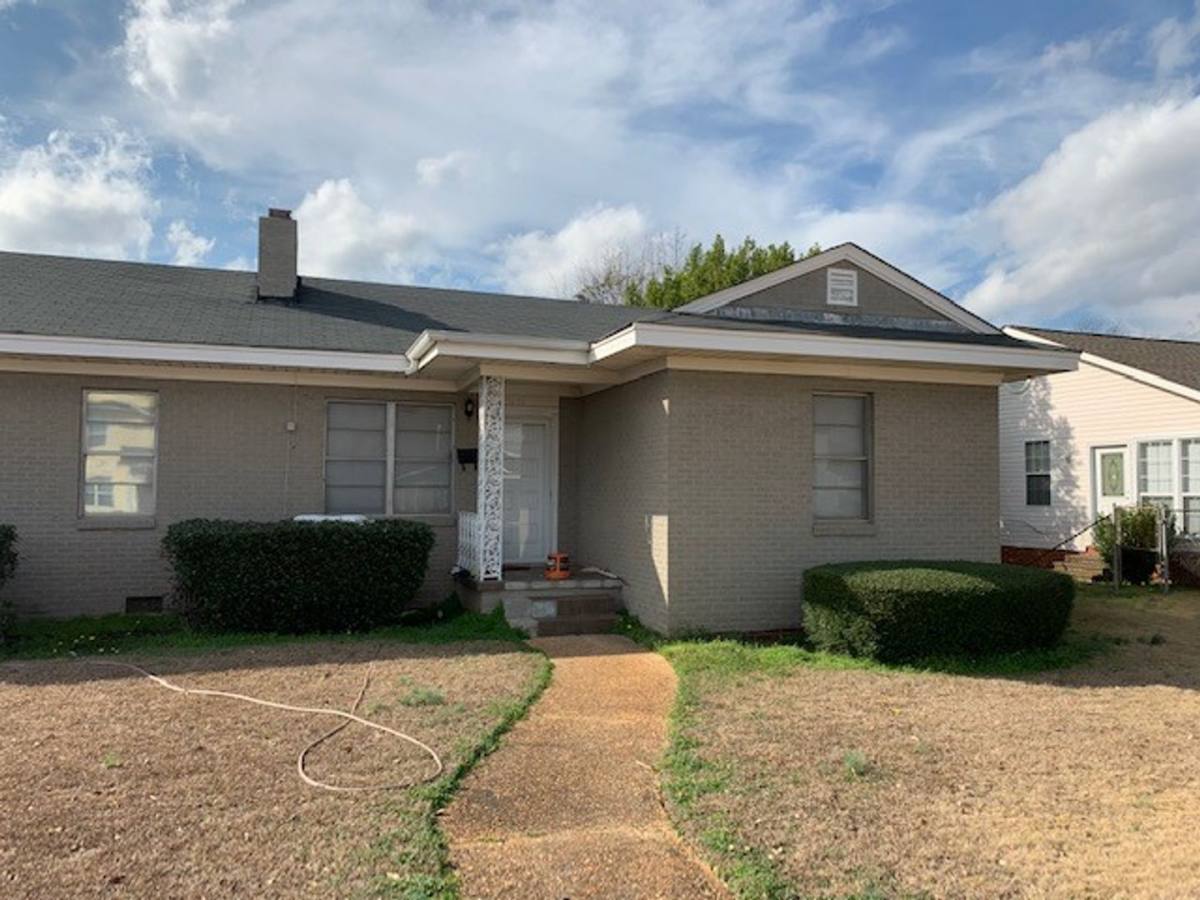 Apartment for rent at 1630 1st Ave, Tuscaloosa, AL 35401