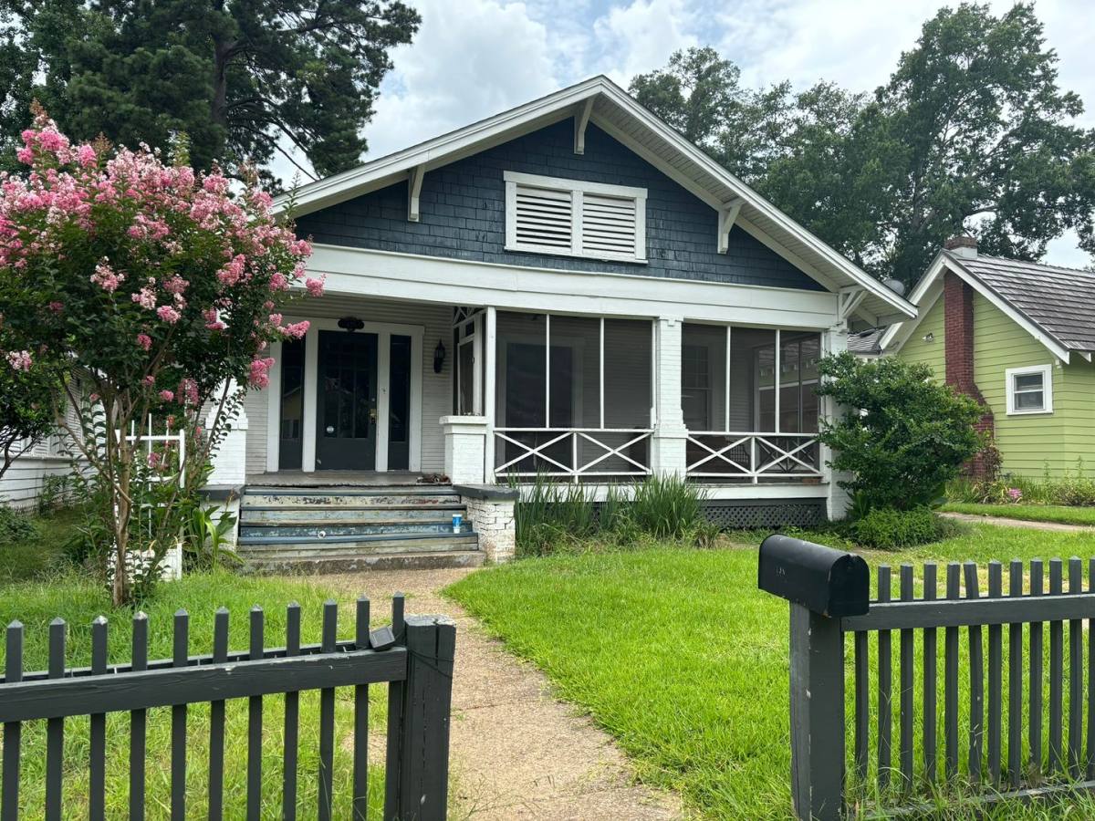 House for rent at 425 Atkins, Shreveport, LA 71104
