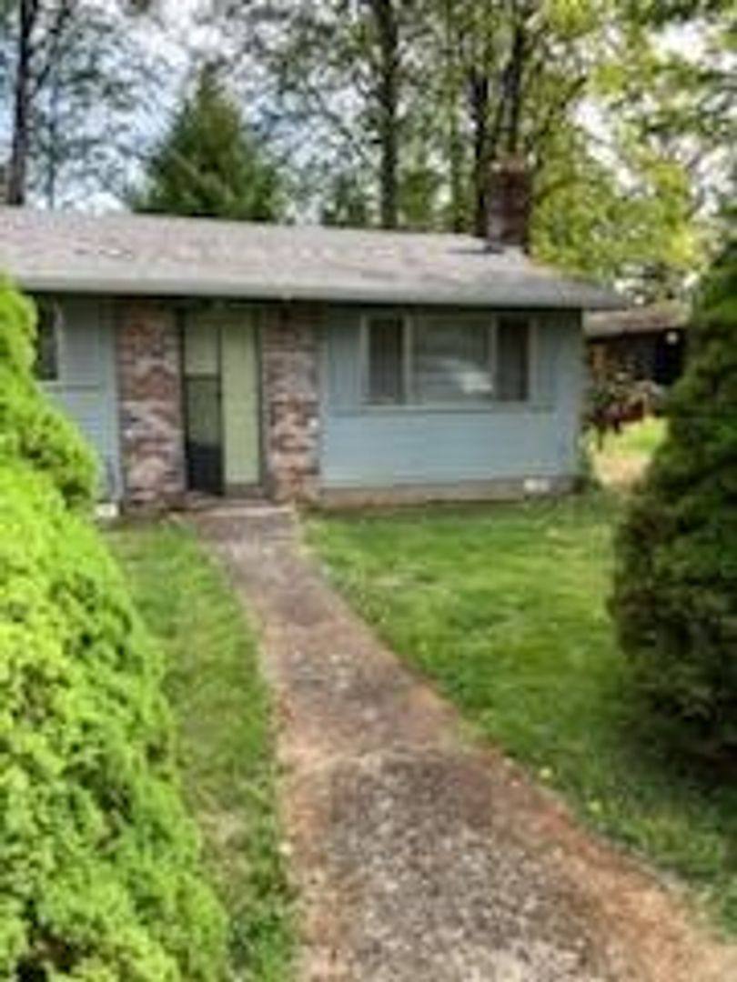 Apartment for rent at 39560 Gary St, Sandy, OR 97055