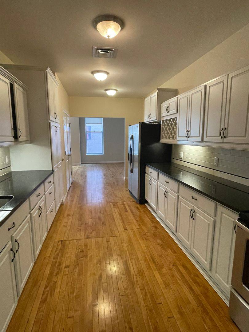 Apartment for rent at 319 S Salina St, Syracuse, NY 13202