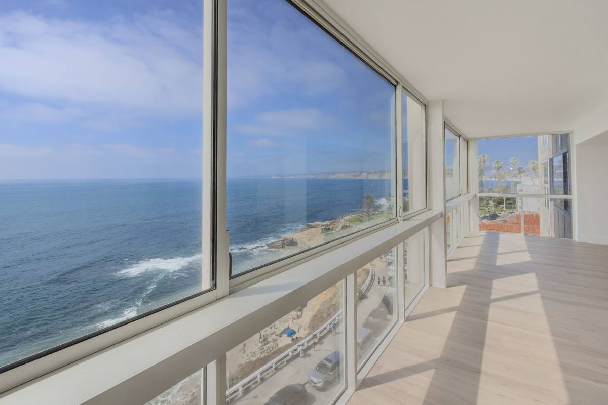 Apartment for rent at 939 Coast Blvd, La Jolla, CA 92037
