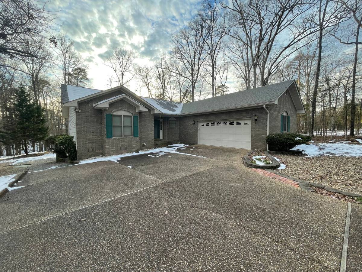 House for rent at 6 Talana Lane, Hot Springs Village, AR 71909