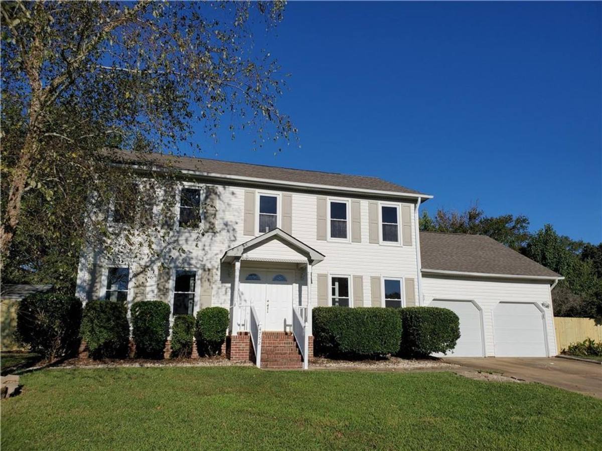 House for rent at 4752 Longmont Rd, Virginia Beach, VA 23456