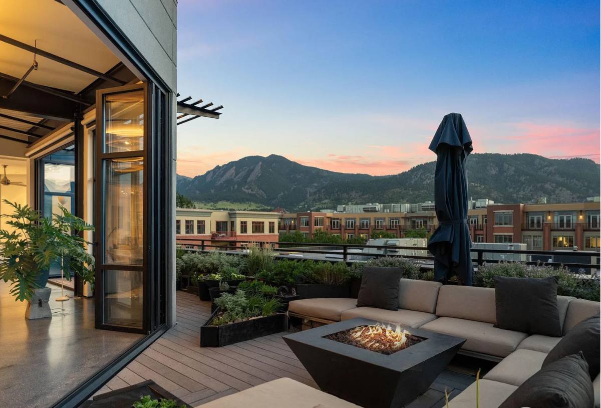 Apartment for rent at 1360 Walnut St #401, Boulder, CO 80302