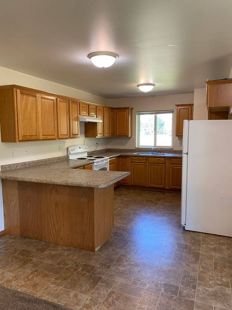 Apartment for rent at 520 9th St SE, Watertown, SD 57201