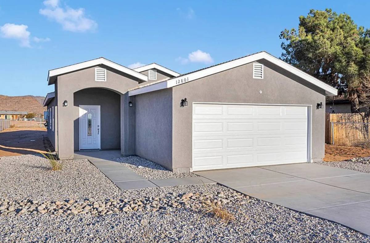 House for rent at 12801 Central Rd, Apple Valley, CA 92308