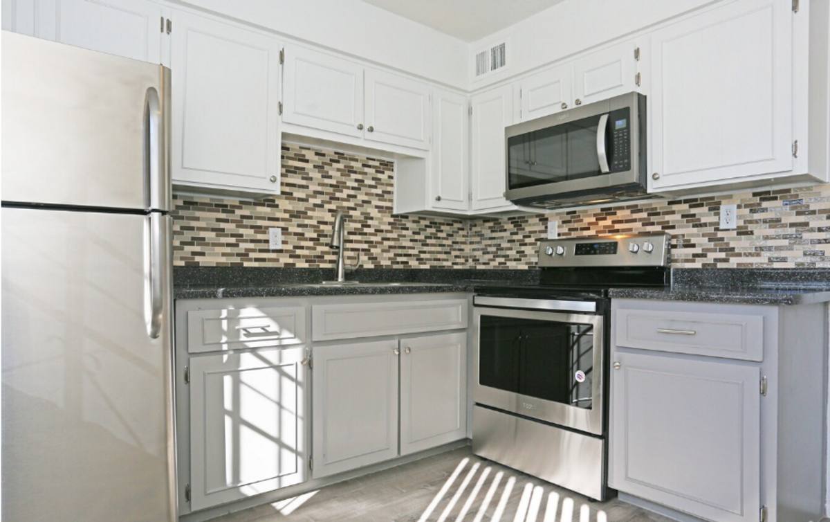 Apartment for rent at 4101 W Lamar Rd, Phoenix, AZ 85019